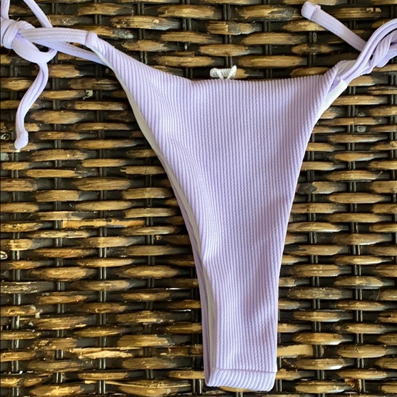 New purple string bikini - Picture 4 of 4